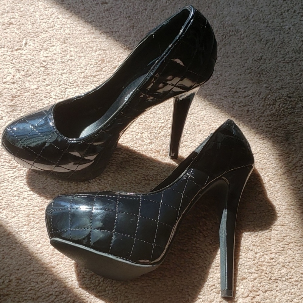 JustFab shiny quilted platform pumps.